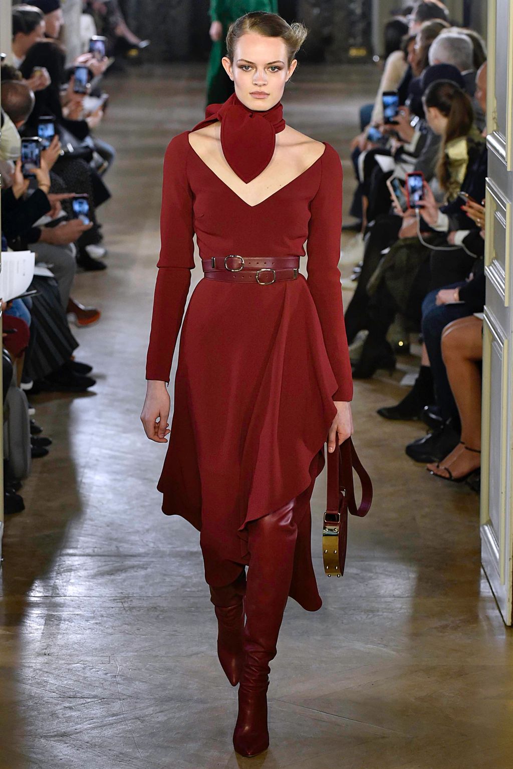 Fashion Week Paris Fall/Winter 2019 look 7 from the Elie Saab collection womenswear