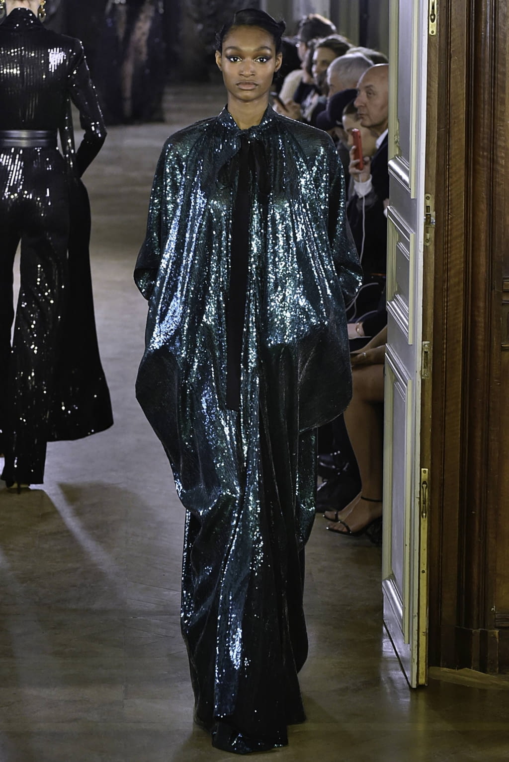 Fashion Week Paris Fall/Winter 2019 look 24 from the Elie Saab collection 女装