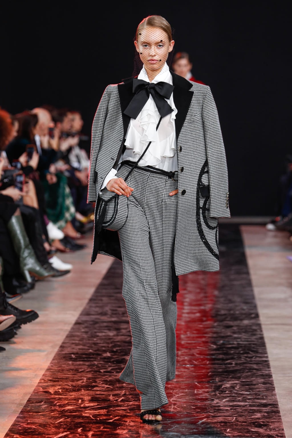 Fashion Week Paris Fall/Winter 2020 look 5 de la collection Elie Saab womenswear