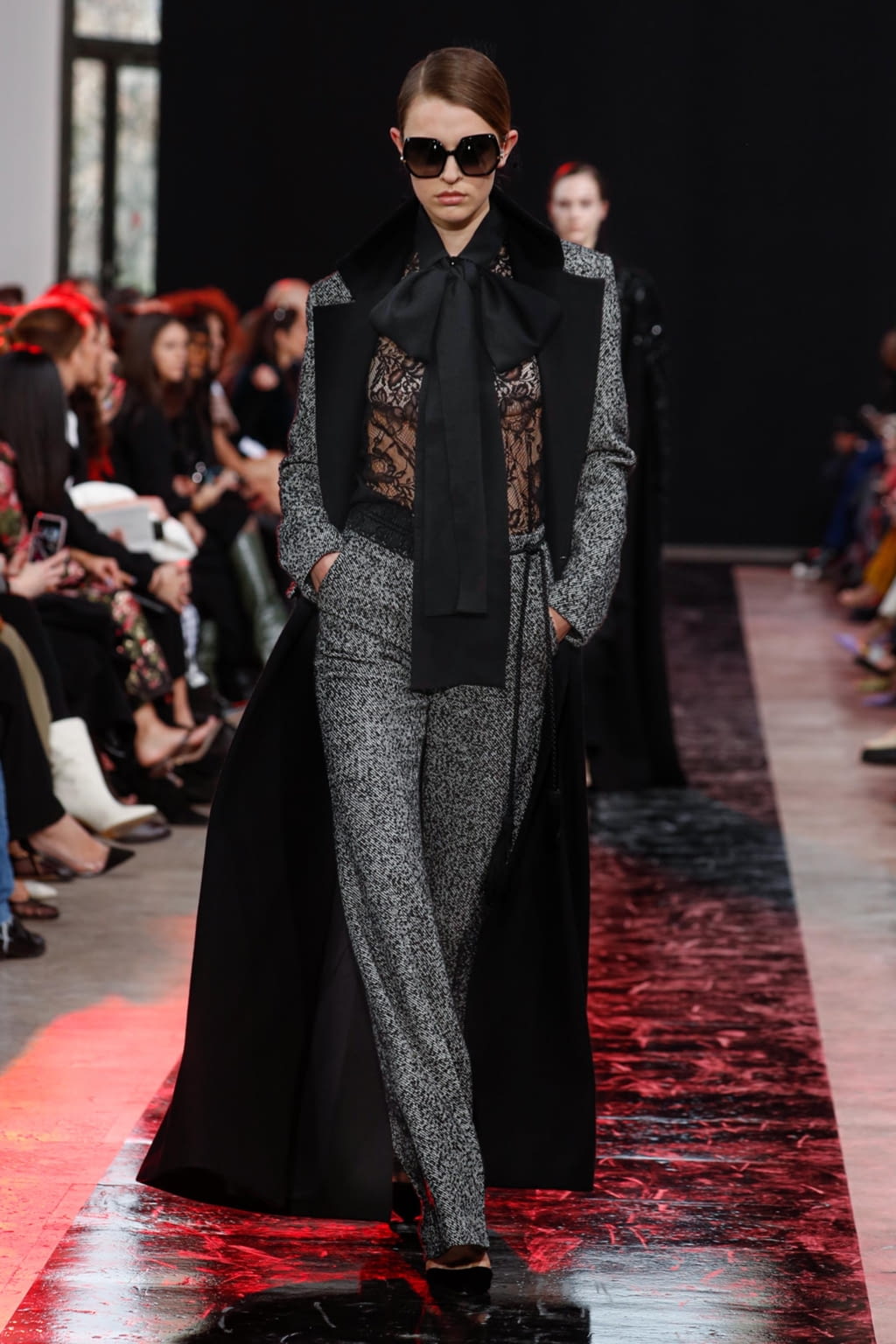 Fashion Week Paris Fall/Winter 2020 look 13 from the Elie Saab collection womenswear