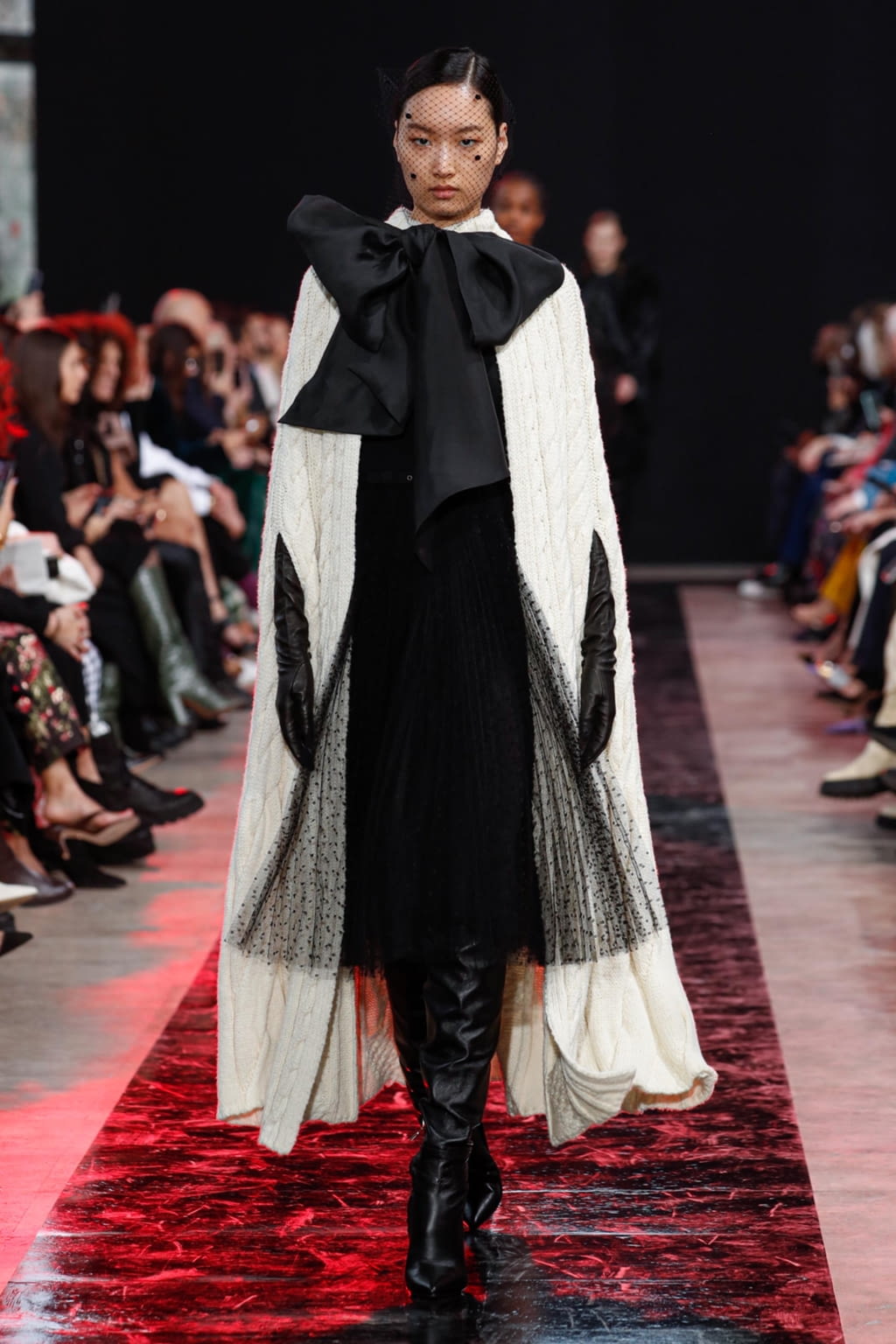 Fashion Week Paris Fall/Winter 2020 look 30 de la collection Elie Saab womenswear