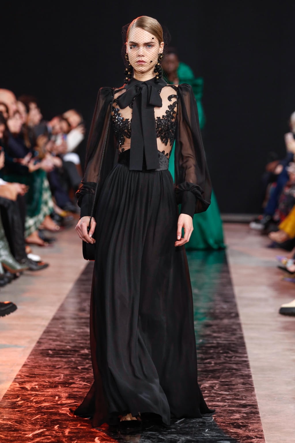 Fashion Week Paris Fall/Winter 2020 look 57 from the Elie Saab collection 女装