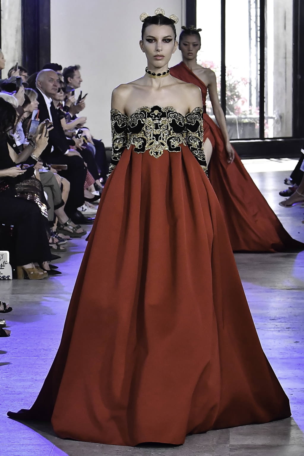 Fashion Week Paris Fall/Winter 2019 look 5 from the Elie Saab collection couture