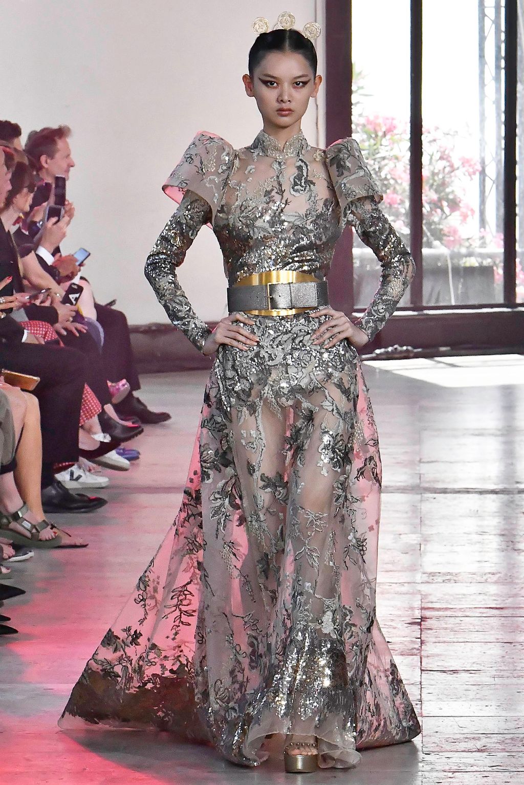 Fashion Week Paris Fall/Winter 2019 look 14 from the Elie Saab collection 高级定制