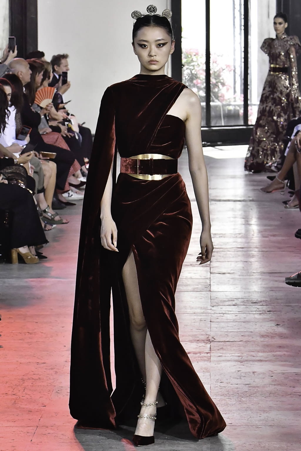 Fashion Week Paris Fall/Winter 2019 look 24 from the Elie Saab collection couture