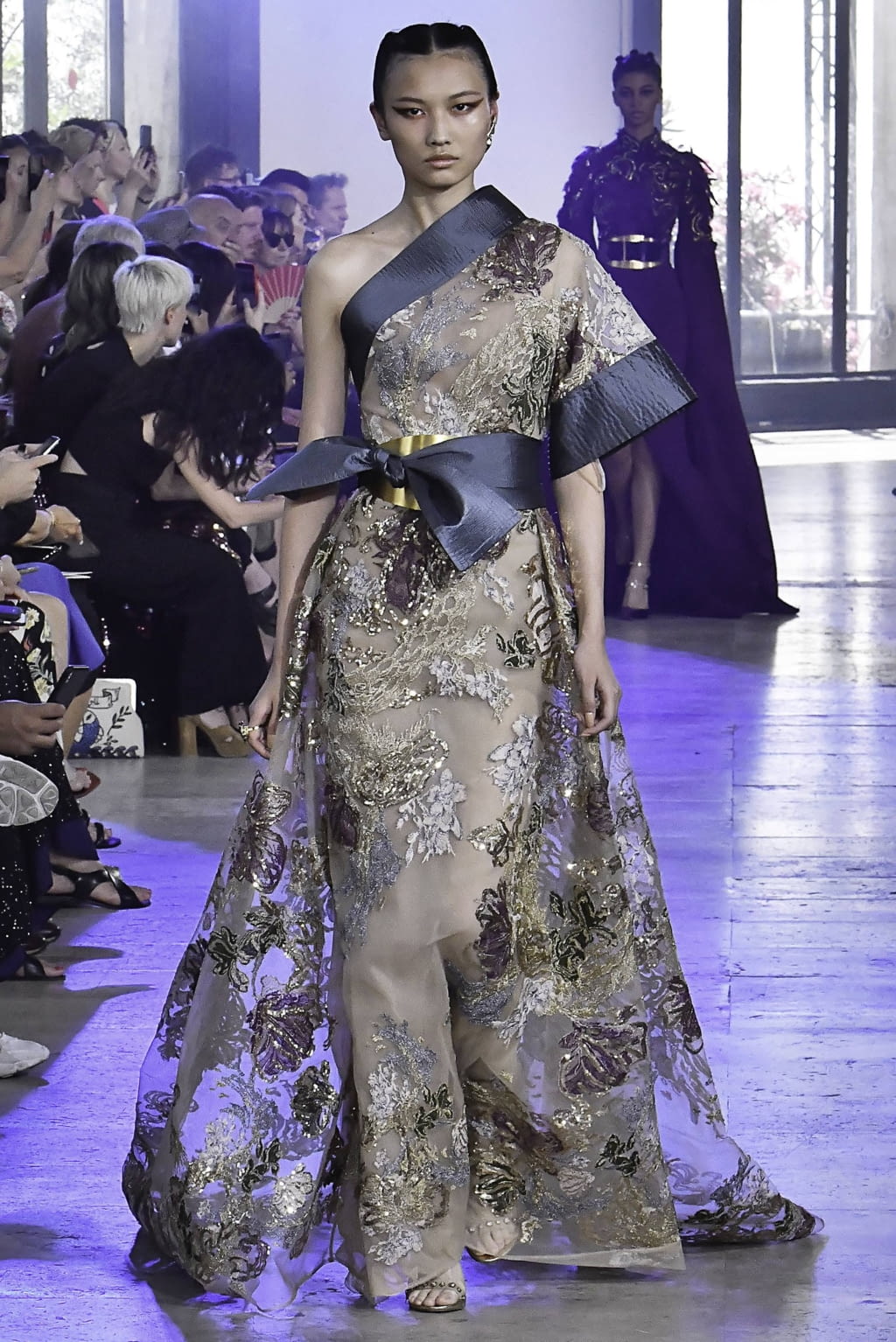 Fashion Week Paris Fall/Winter 2019 look 33 de la collection Elie Saab couture