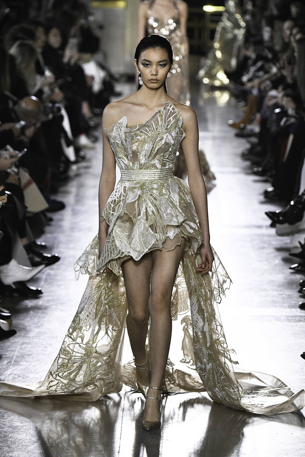 Fashion Week Paris Spring/Summer 2019 look 38 from the Elie Saab collection couture