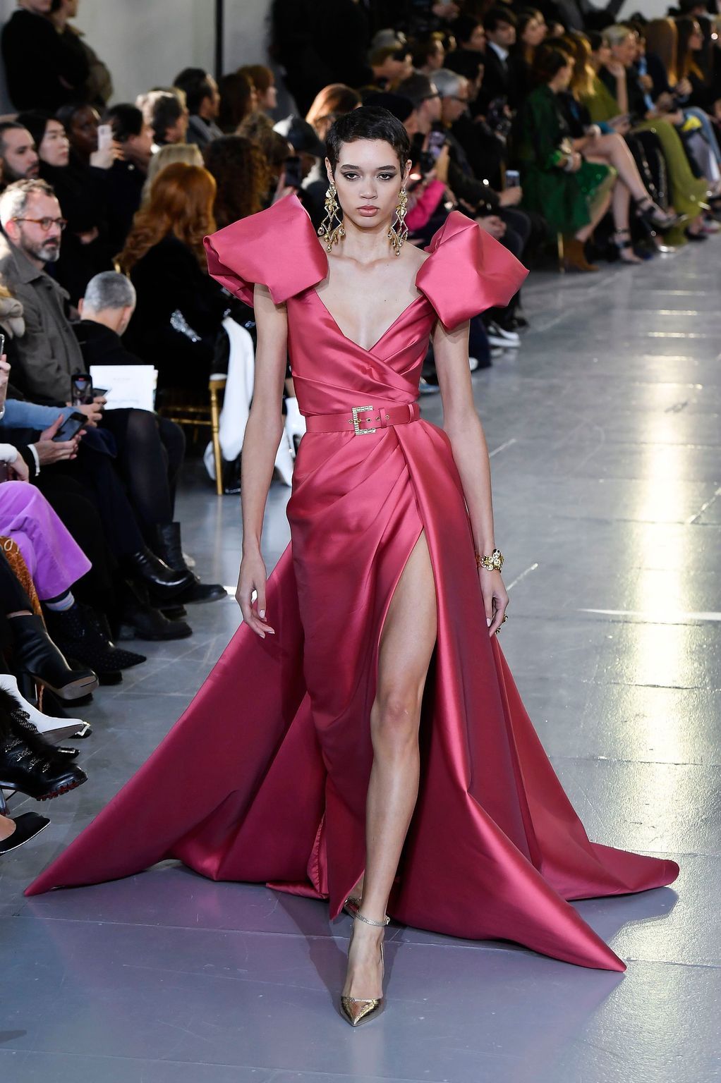 Fashion Week Paris Spring/Summer 2020 look 14 from the Elie Saab collection 高级定制