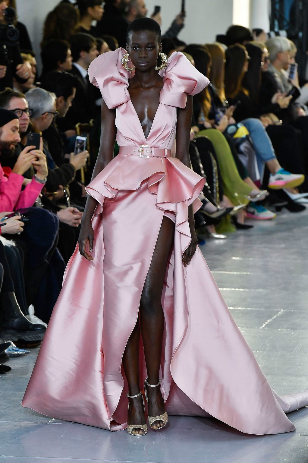 Fashion Week Paris Spring/Summer 2020 look 36 from the Elie Saab collection couture