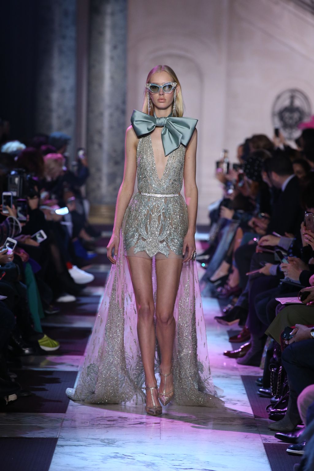 Fashion Week Paris Spring/Summer 2018 look 2 from the Elie Saab collection 高级定制