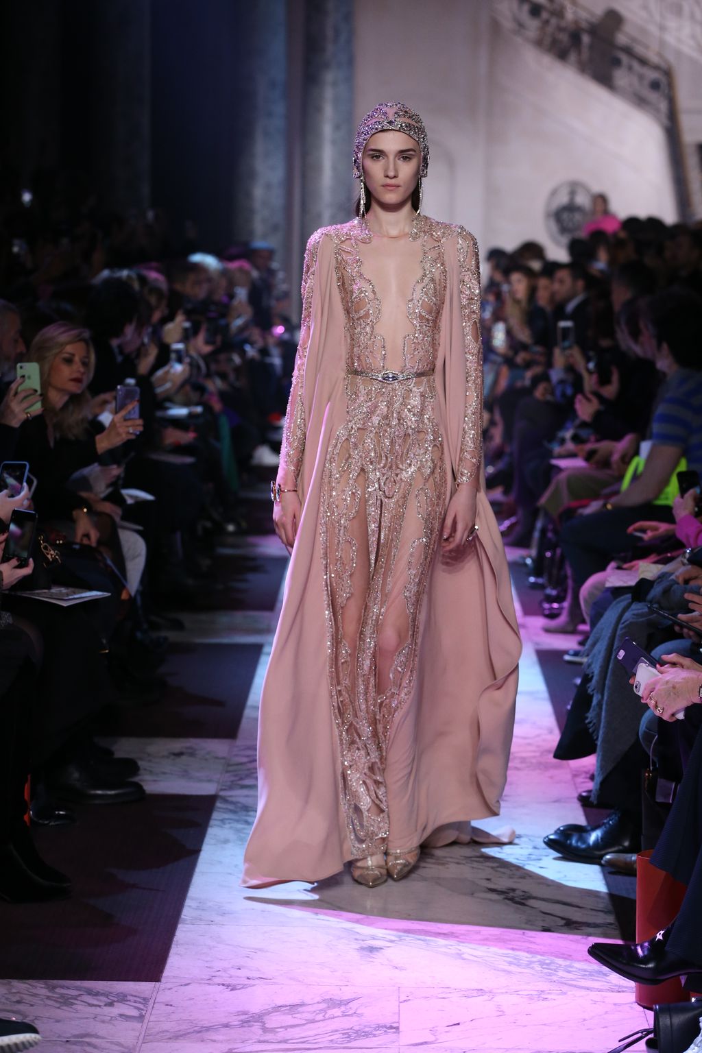 Fashion Week Paris Spring/Summer 2018 look 5 from the Elie Saab collection 高级定制