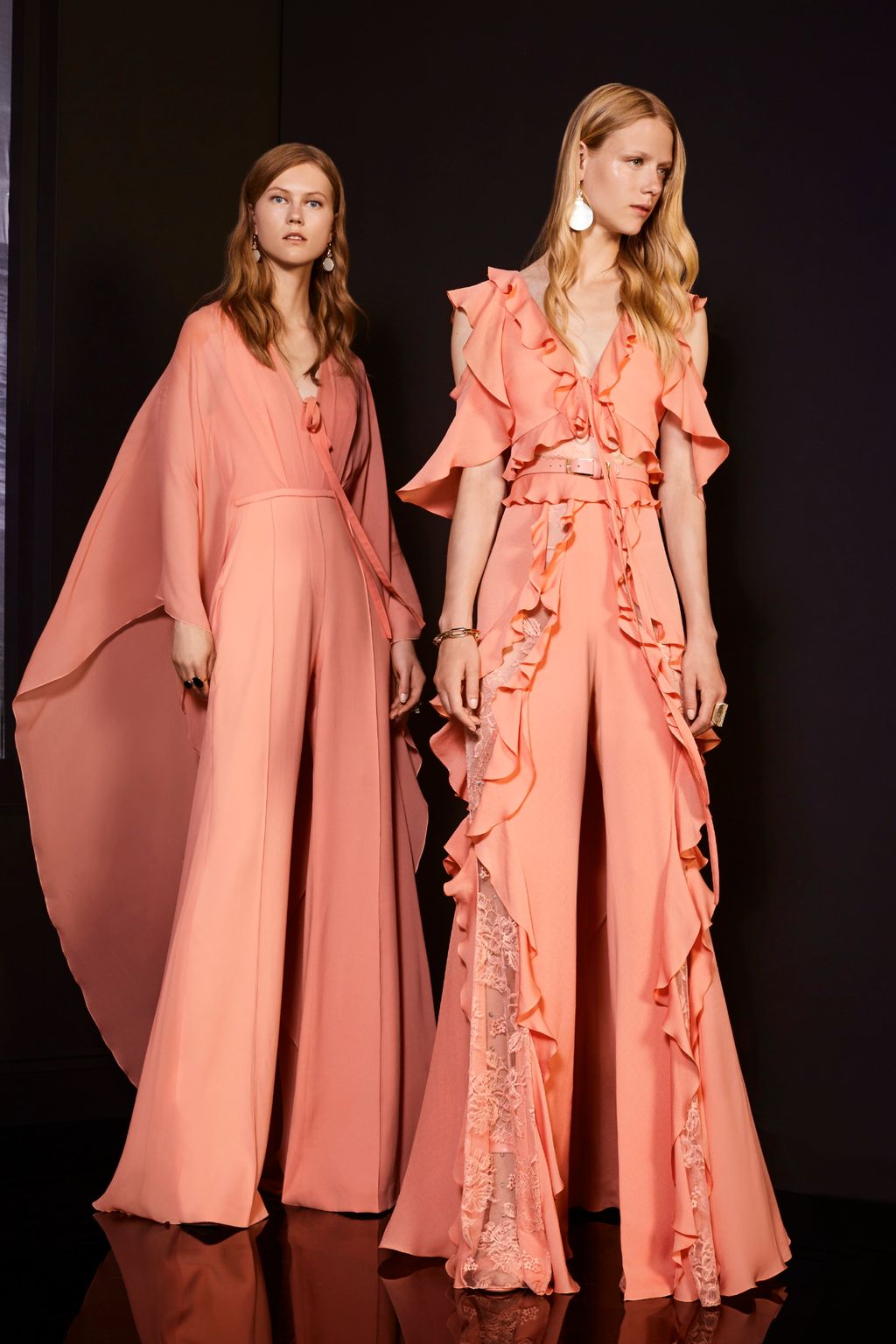 Fashion Week Paris Resort 2018 look 26 from the Elie Saab collection womenswear