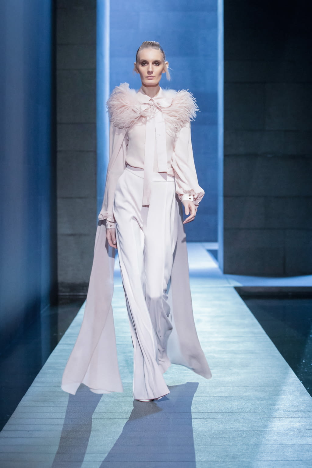 Fashion Week Paris Fall/Winter 2021 look 64 de la collection Elie Saab womenswear