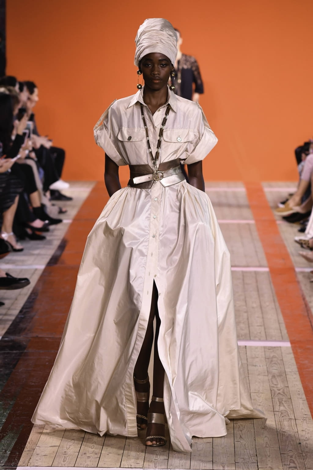Fashion Week Paris Spring/Summer 2020 look 5 de la collection Elie Saab womenswear