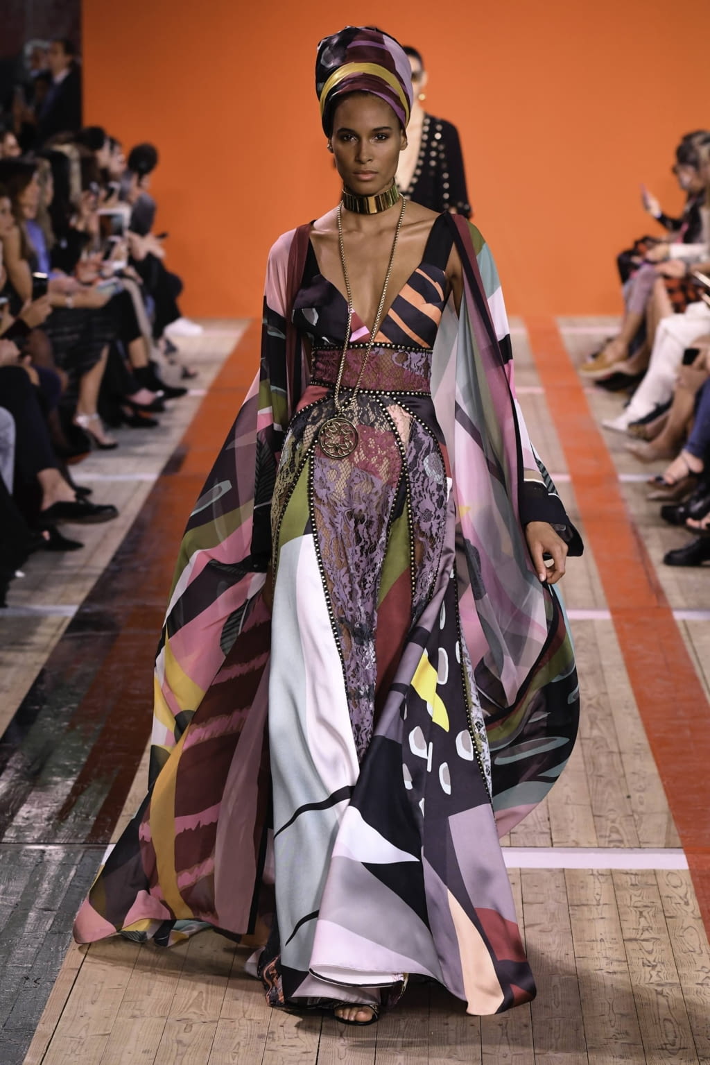 Fashion Week Paris Spring/Summer 2020 look 8 de la collection Elie Saab womenswear