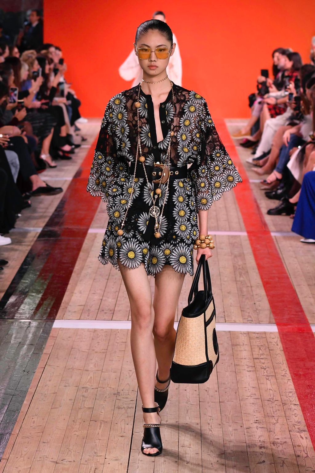 Fashion Week Paris Spring/Summer 2020 look 15 from the Elie Saab collection womenswear