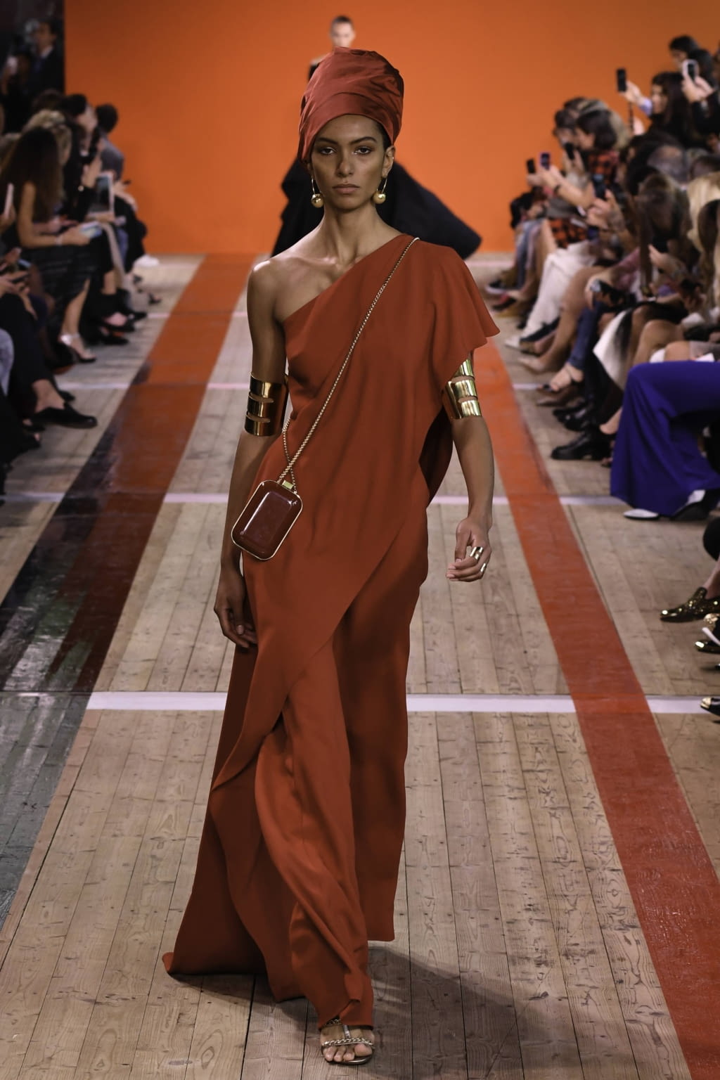 Fashion Week Paris Spring/Summer 2020 look 20 from the Elie Saab collection womenswear