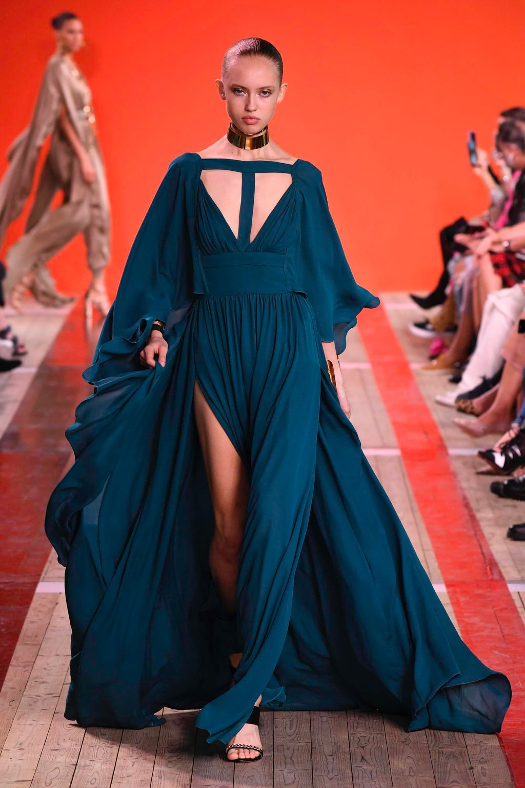 Fashion Week Paris Spring/Summer 2020 look 40 from the Elie Saab collection womenswear