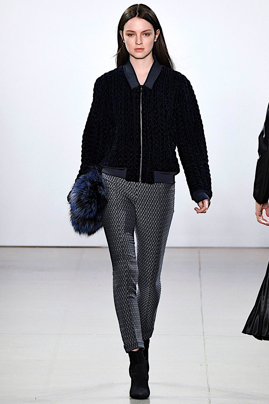 Fashion Week New York Fall/Winter 2019 look 26 from the Elie Tahari collection 女装