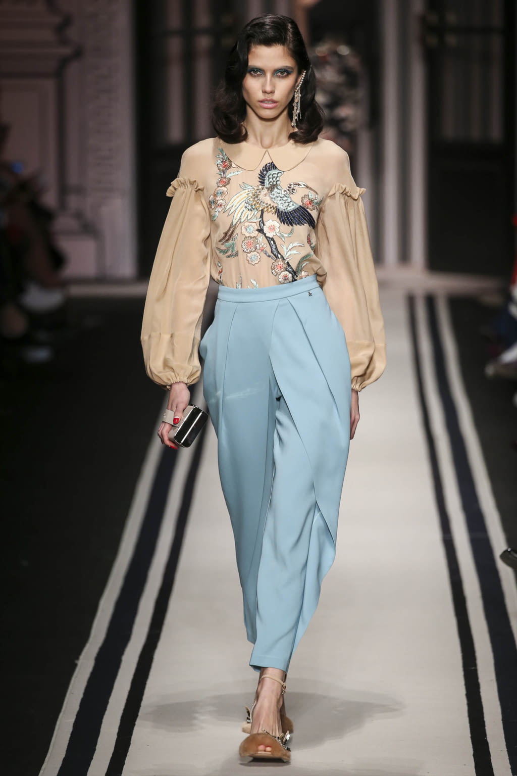 Fashion Week Milan Fall/Winter 2017 look 23 from the Elisabetta Franchi collection womenswear