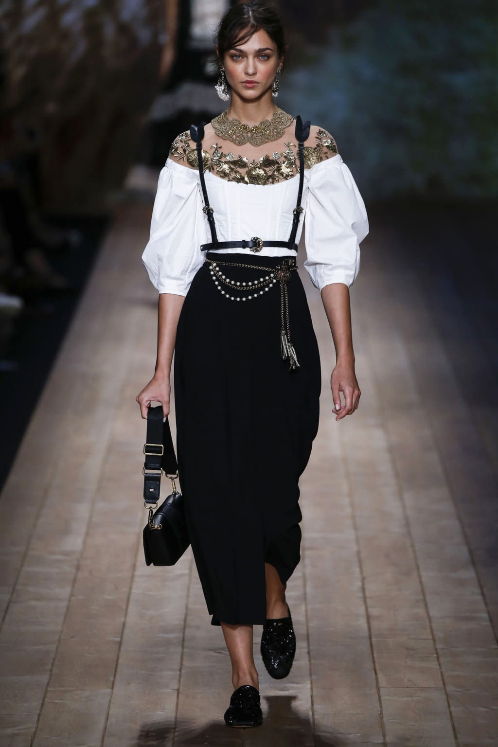 Fashion Week Milan Spring/Summer 2018 look 5 de la collection Elisabetta Franchi womenswear