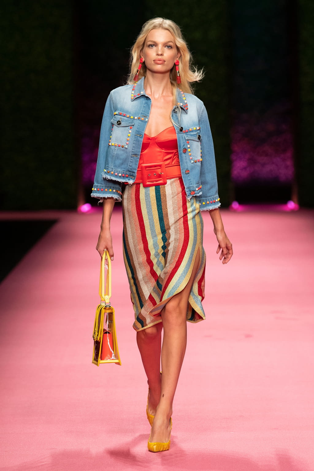 Fashion Week Milan Spring/Summer 2019 look 1 de la collection Elisabetta Franchi womenswear