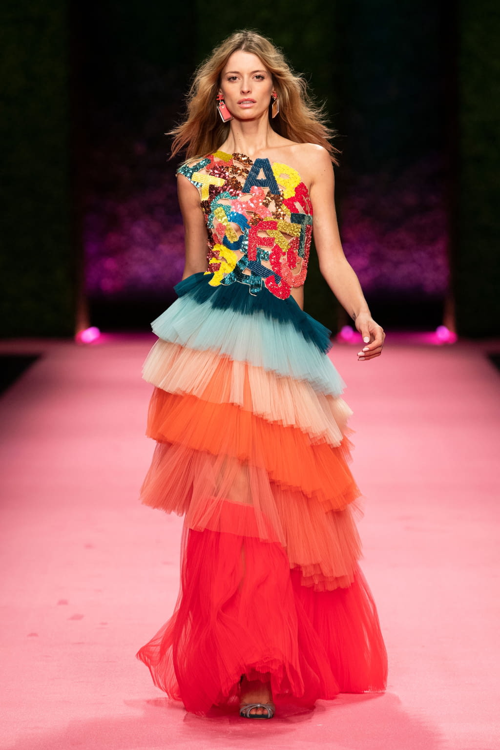 Fashion Week Milan Spring/Summer 2019 look 55 de la collection Elisabetta Franchi womenswear