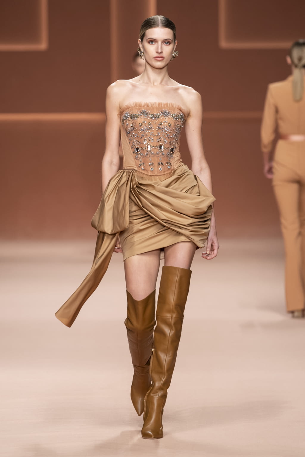 Fashion Week Milan Fall/Winter 2020 look 8 de la collection Elisabetta Franchi womenswear