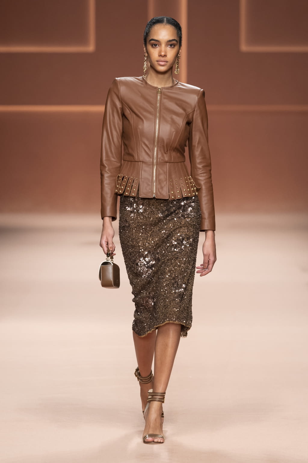 Fashion Week Milan Fall/Winter 2020 look 25 from the Elisabetta Franchi collection 女装