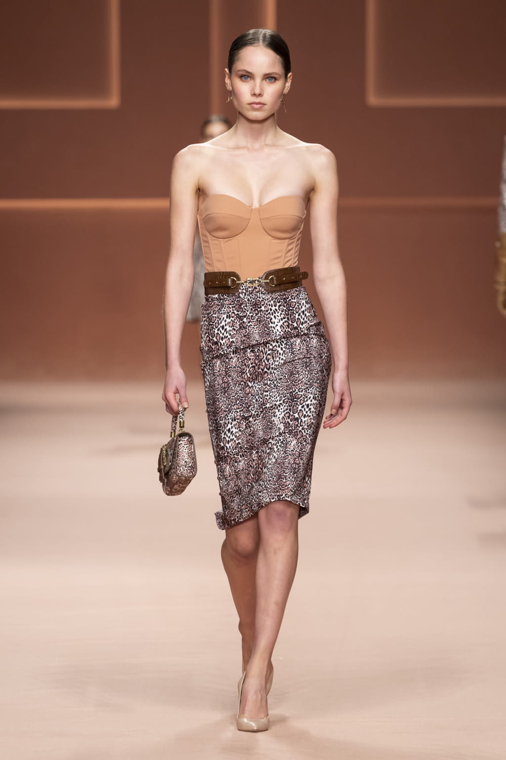 Fashion Week Milan Fall/Winter 2020 look 32 de la collection Elisabetta Franchi womenswear