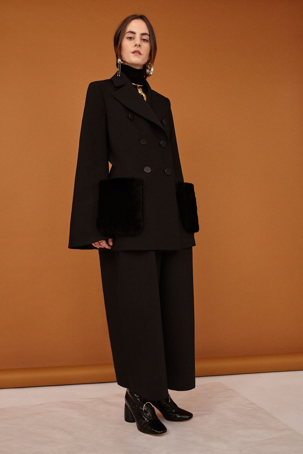 Fashion Week Paris Pre-Fall 2017 look 15 from the Ellery collection womenswear