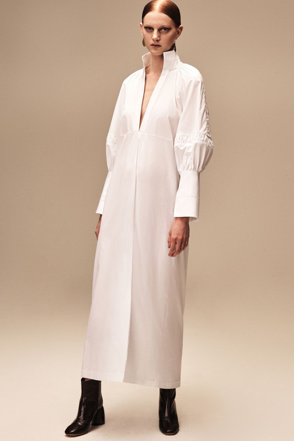 Fashion Week Paris Resort 2017 look 16 from the Ellery collection womenswear
