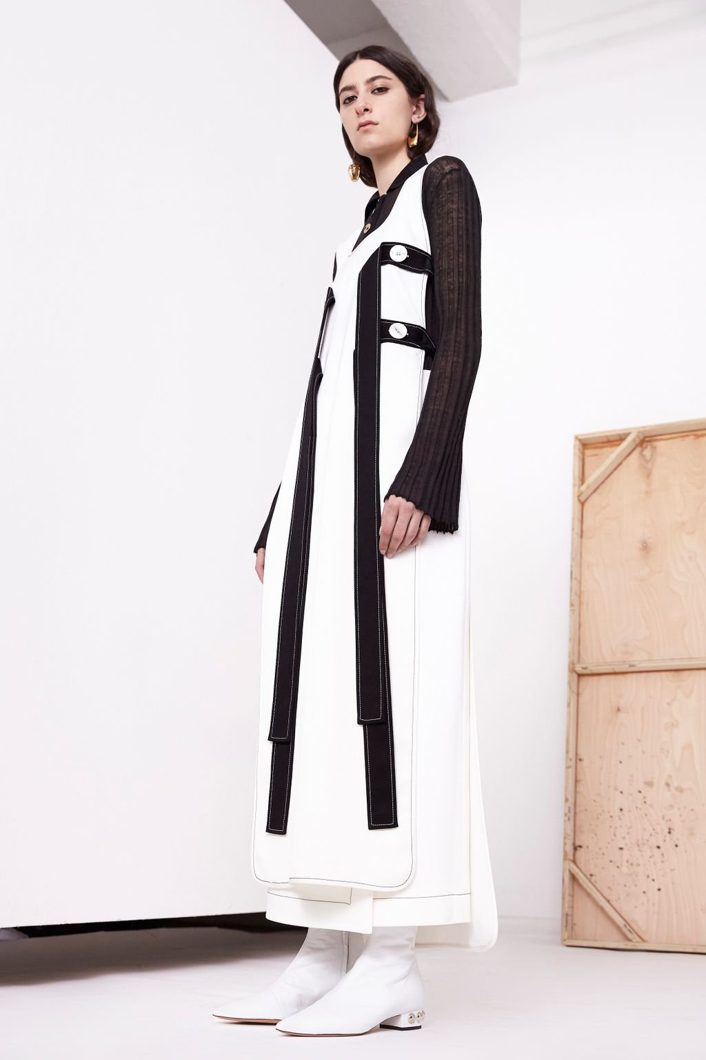 Fashion Week Paris Resort 2018 look 13 from the Ellery collection womenswear