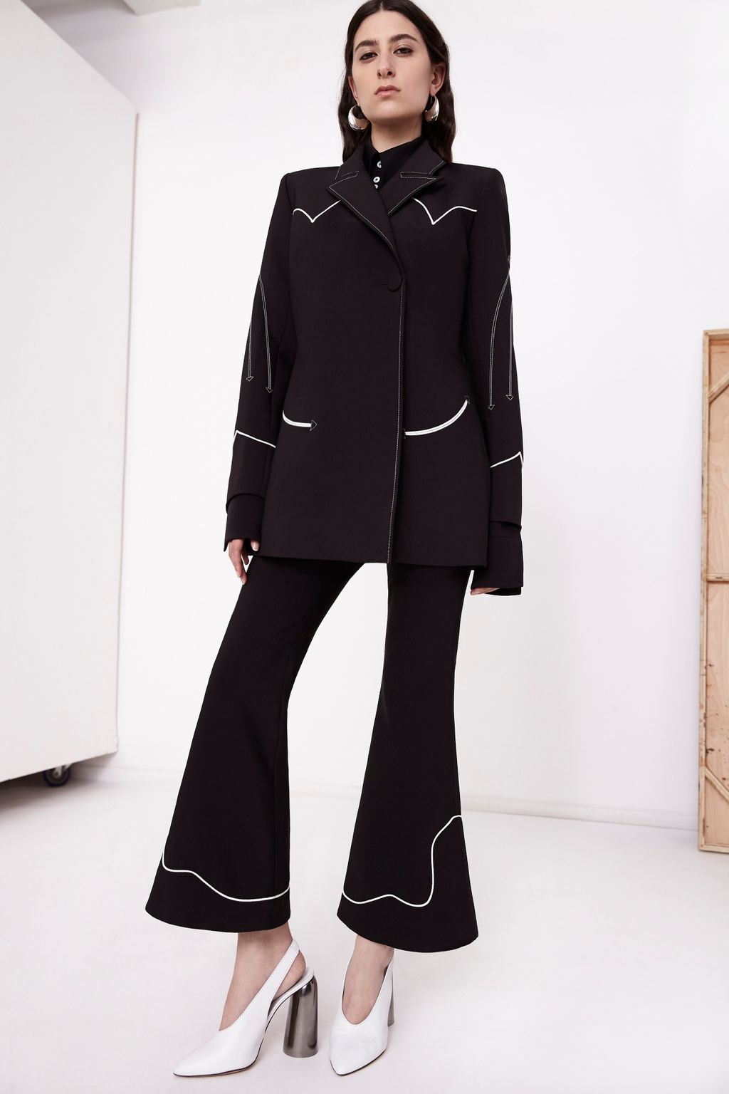 Fashion Week Paris Resort 2018 look 8 from the Ellery collection womenswear