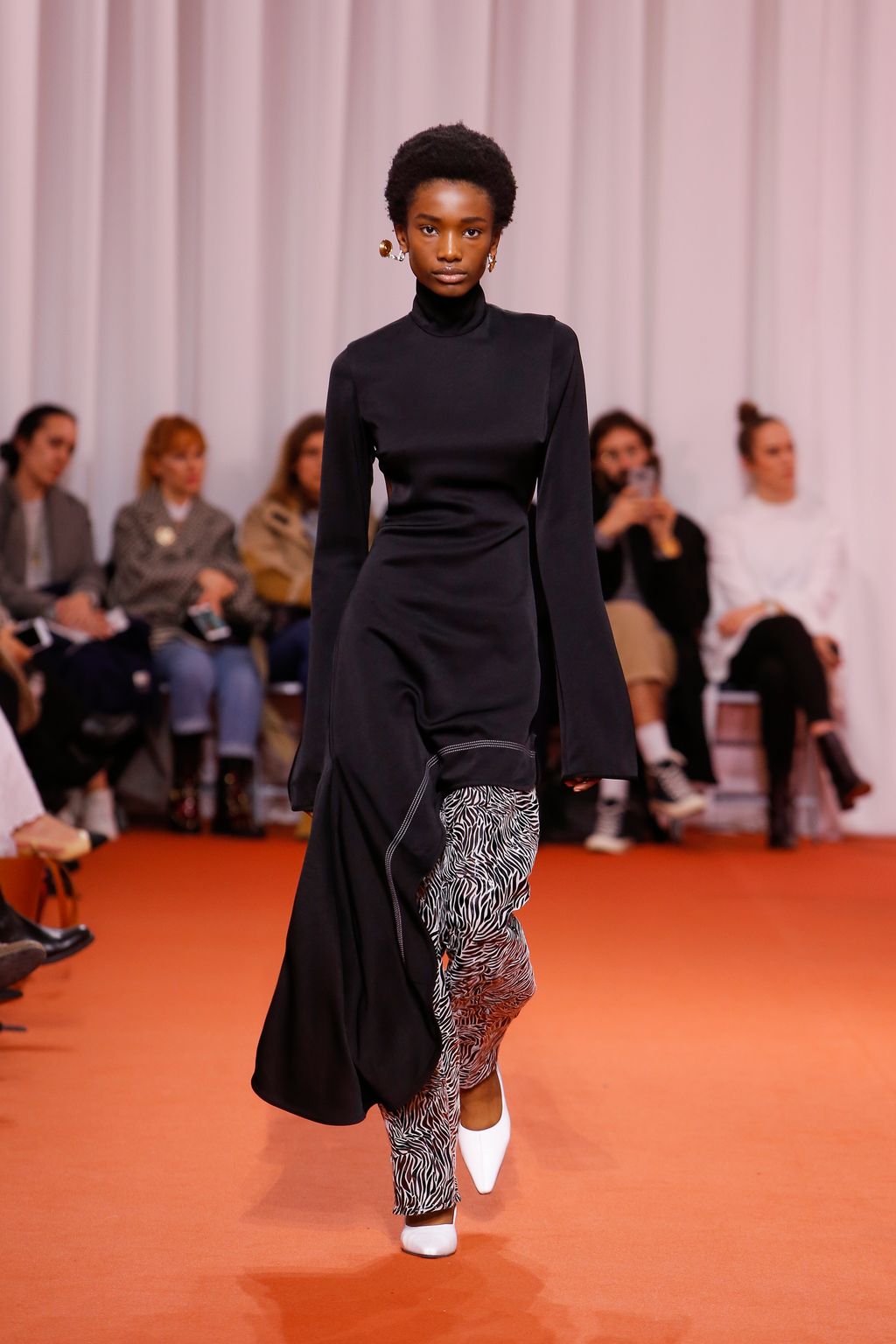 Fashion Week Paris Spring/Summer 2018 look 23 from the Ellery collection couture