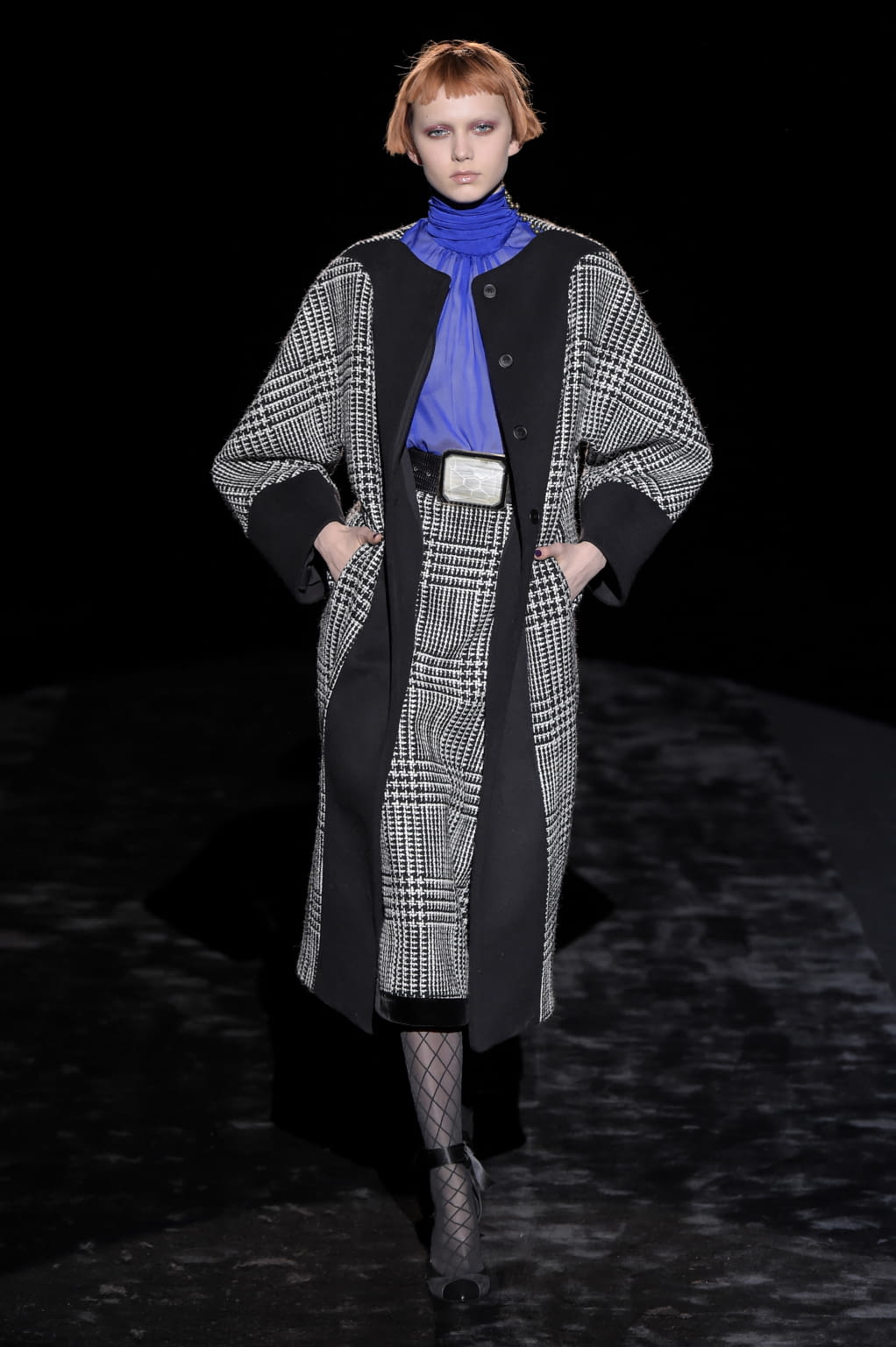 Fashion Week Paris Fall/Winter 2016 look 5 from the Emanuel Ungaro collection womenswear