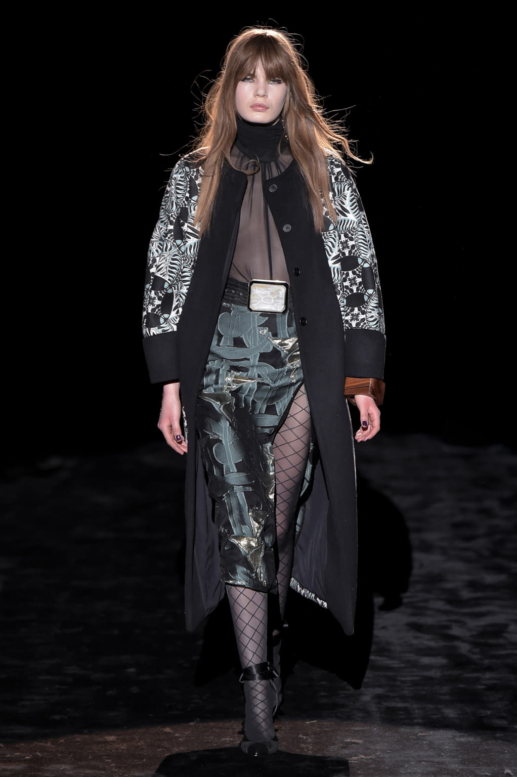 Fashion Week Paris Fall/Winter 2016 look 14 from the Emanuel Ungaro collection womenswear