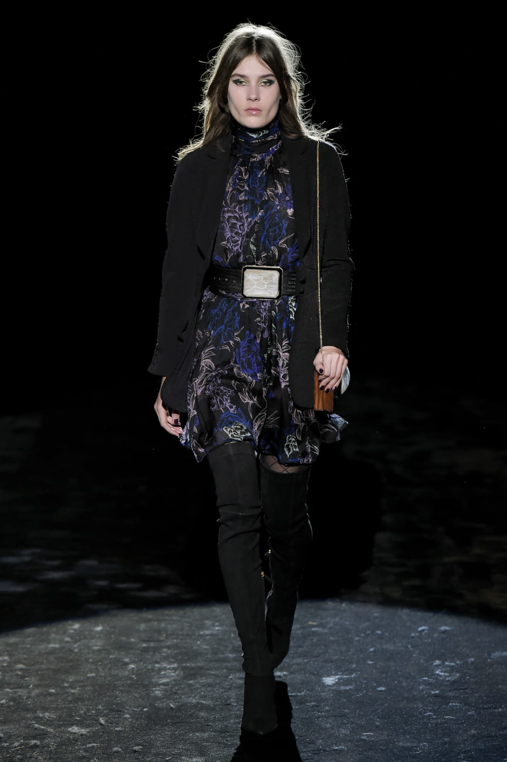 Fashion Week Paris Fall/Winter 2016 look 30 from the Emanuel Ungaro collection womenswear
