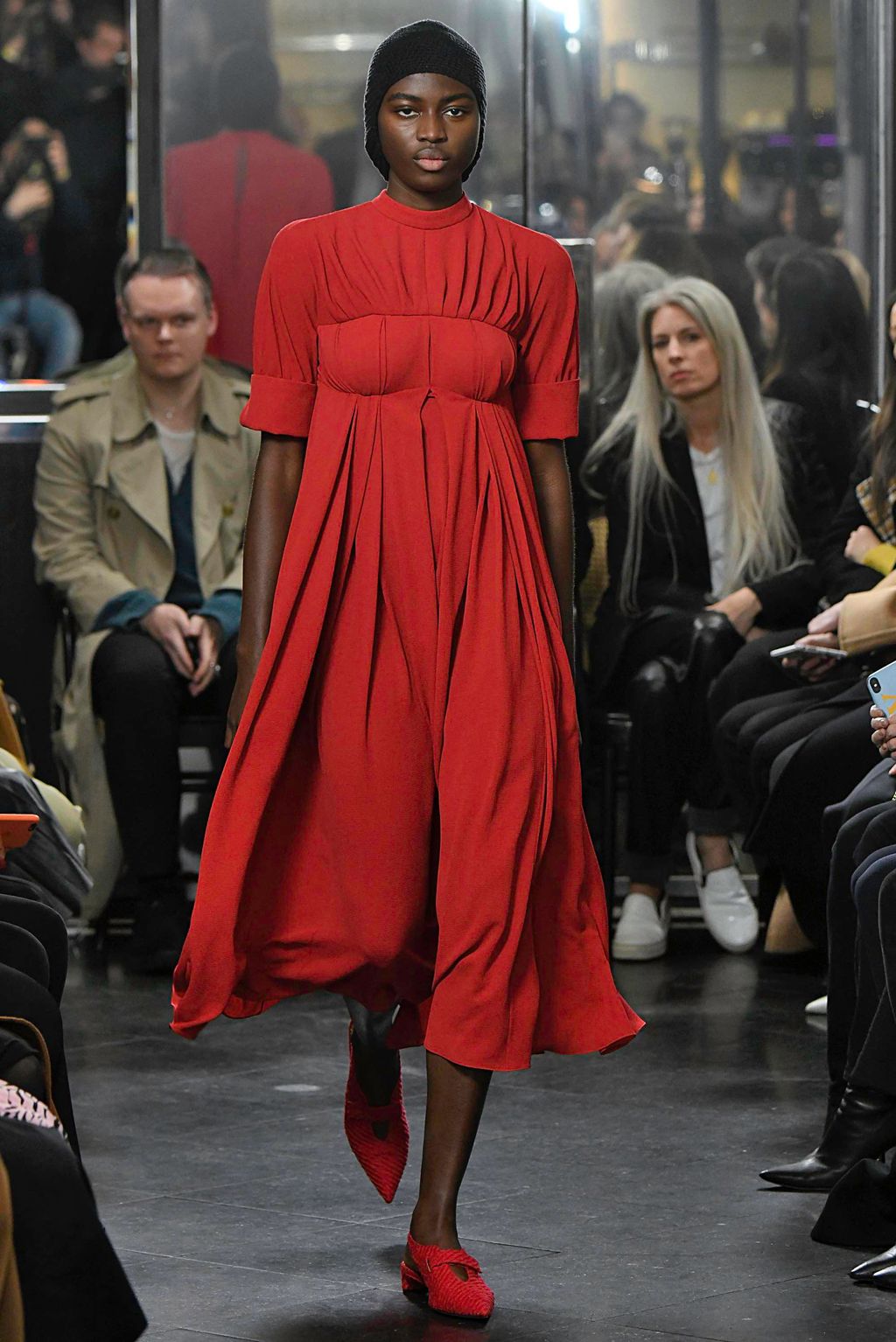 Fashion Week London Fall/Winter 2019 look 14 from the Emilia Wickstead collection 女装