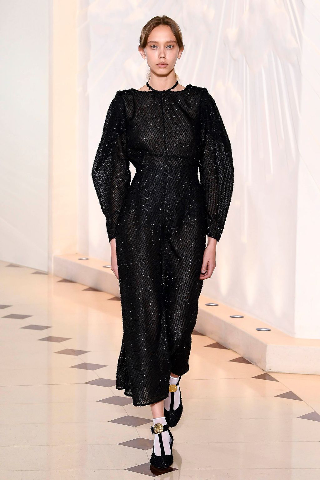 Fashion Week London Spring/Summer 2018 look 23 from the Emilia Wickstead collection womenswear