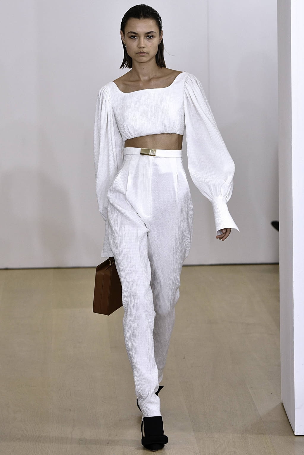 Fashion Week London Spring/Summer 2019 look 17 from the Emilia Wickstead collection womenswear