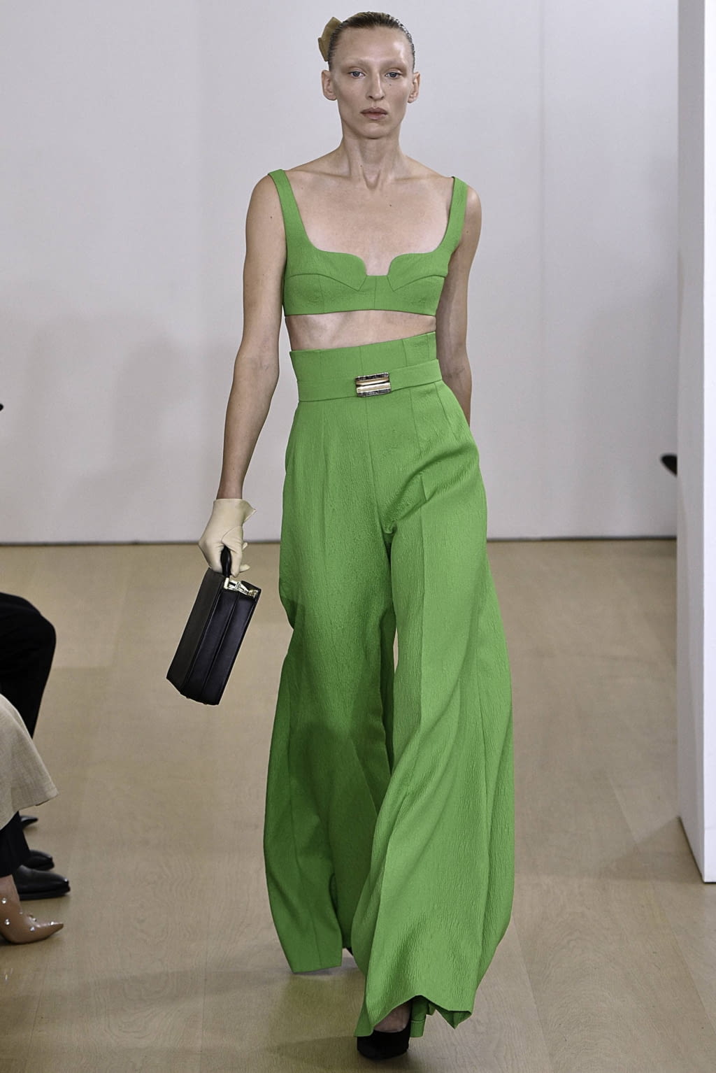 Fashion Week London Spring/Summer 2019 look 26 from the Emilia Wickstead collection womenswear