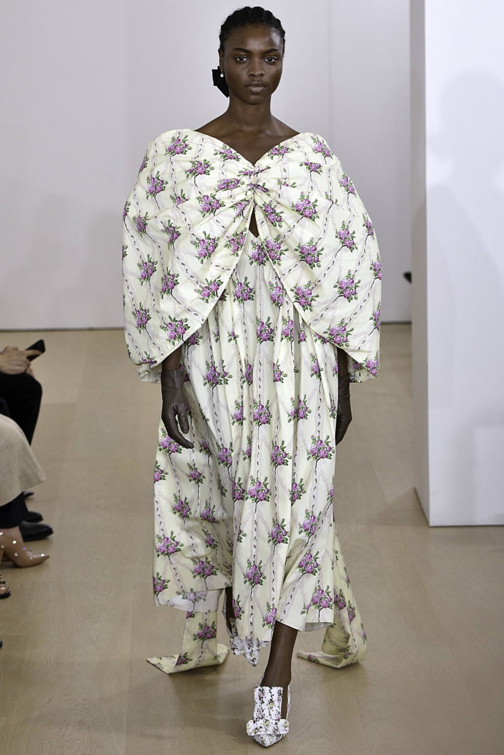 Fashion Week London Spring/Summer 2019 look 27 from the Emilia Wickstead collection womenswear