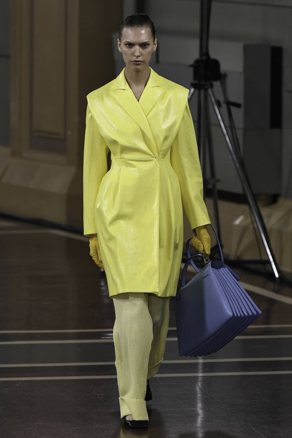 Fashion Week London Spring/Summer 2020 look 9 from the Emilia Wickstead collection 女装