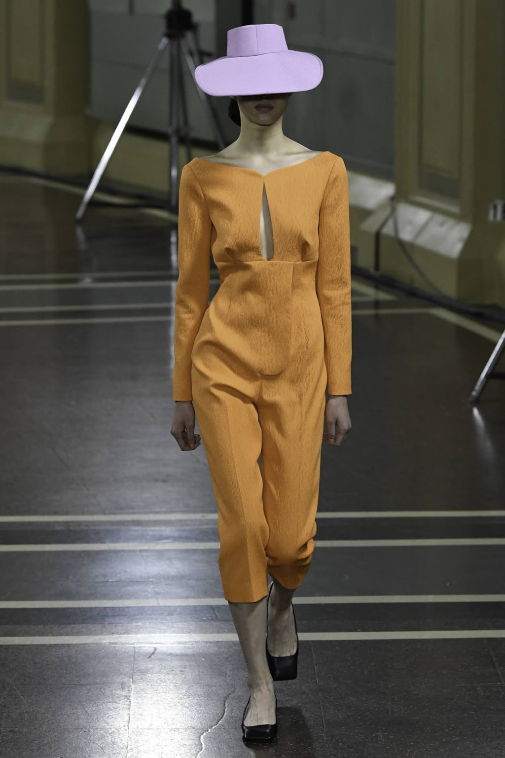 Fashion Week London Spring/Summer 2020 look 27 from the Emilia Wickstead collection womenswear