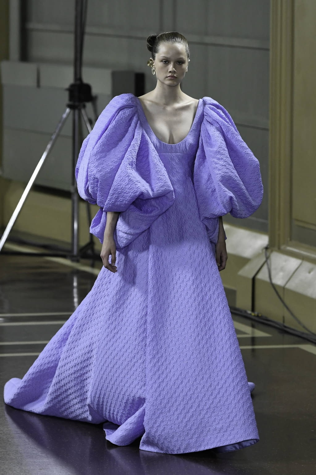 Fashion Week London Spring/Summer 2020 look 34 from the Emilia Wickstead collection womenswear