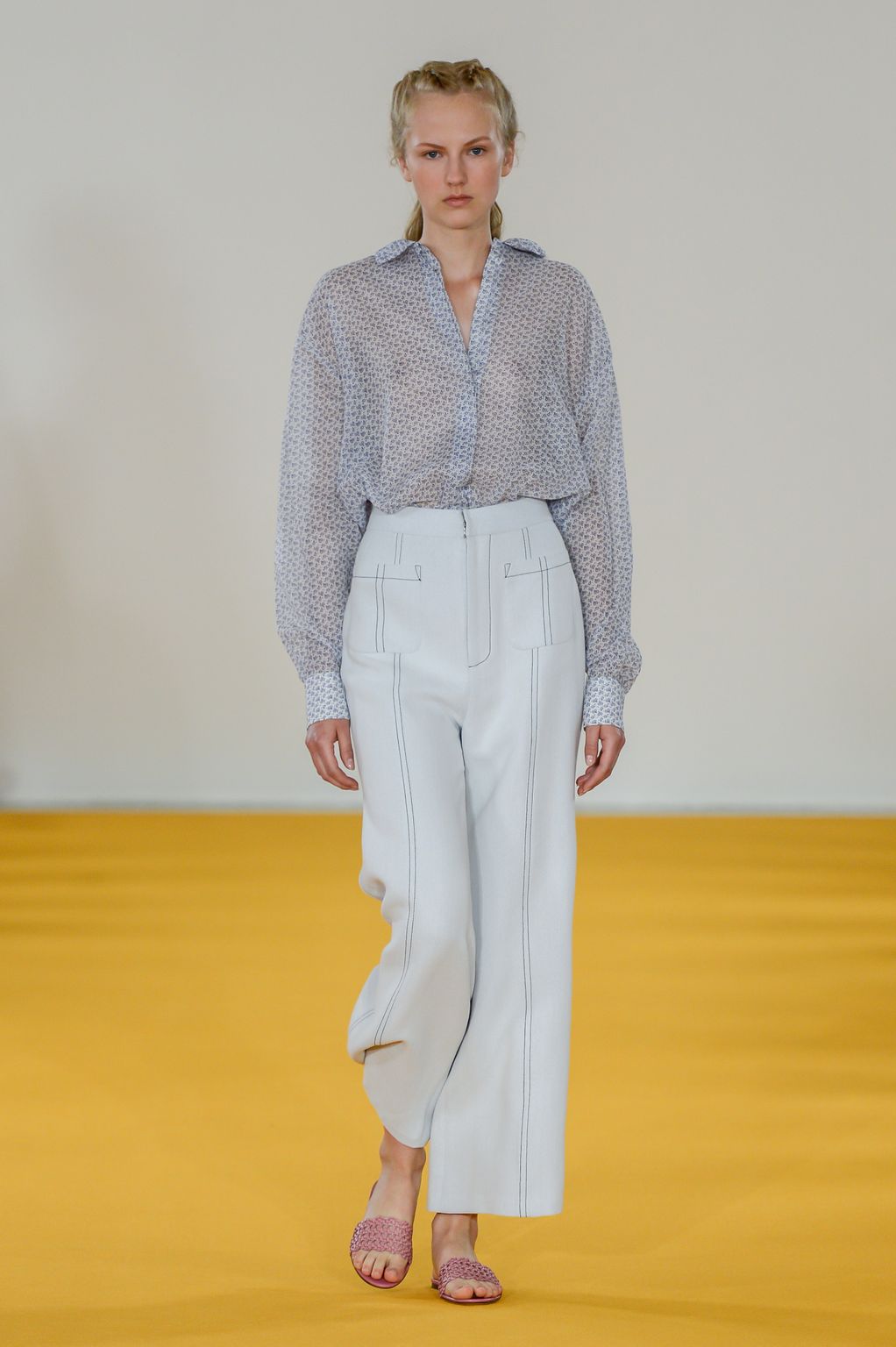 Fashion Week London Spring/Summer 2017 look 13 from the Emilia Wickstead collection womenswear
