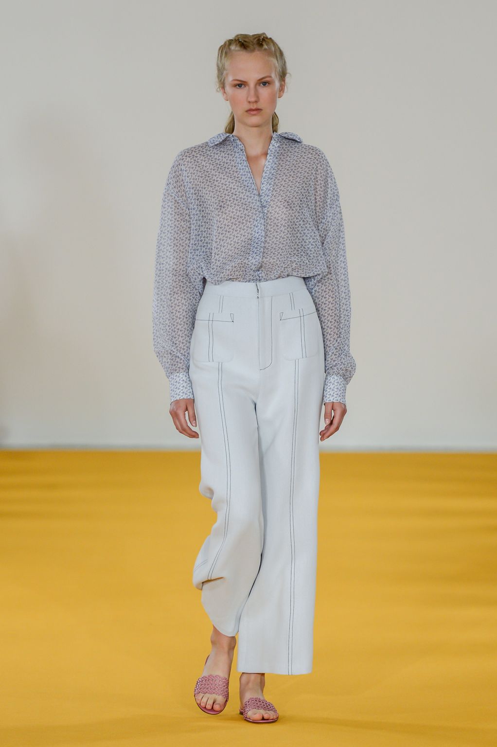 Fashion Week London Spring/Summer 2017 look 13 de la collection Emilia Wickstead womenswear