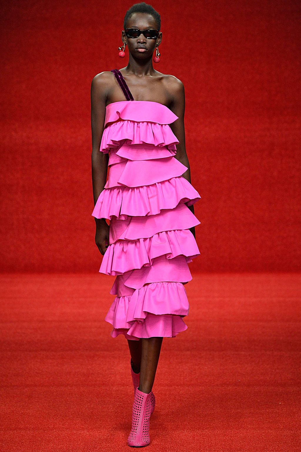 Fashion Week London Fall/Winter 2018 look 27 from the Emilio de la Morena collection womenswear