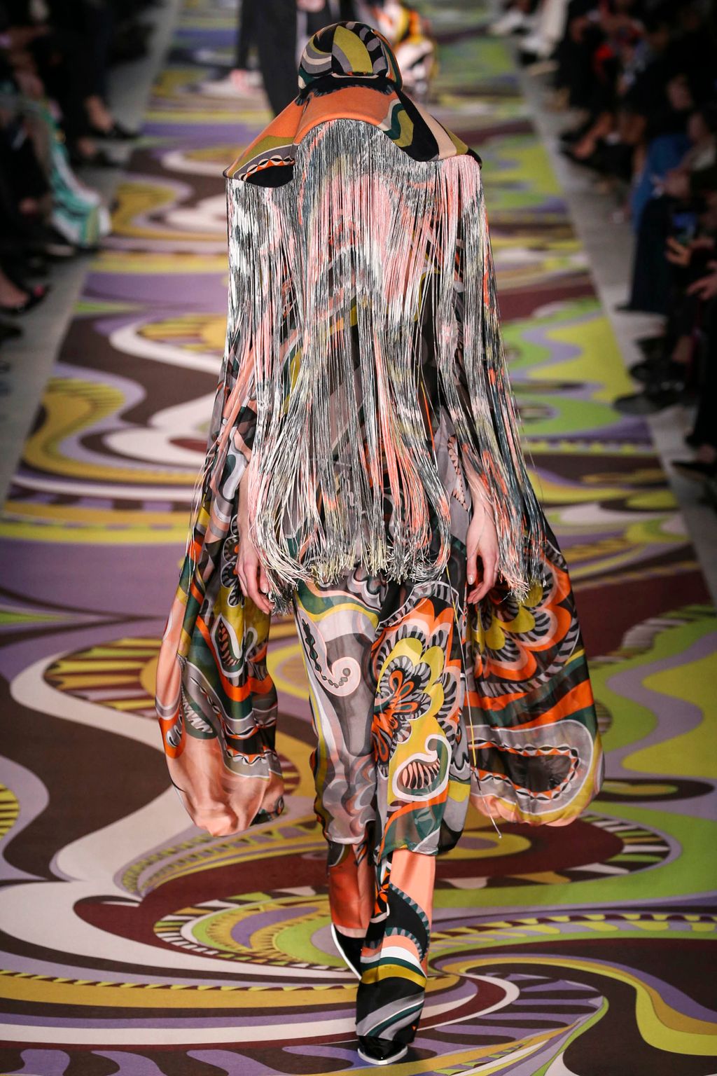 Fashion Week Milan Fall/Winter 2017 look 17 from the Pucci collection womenswear